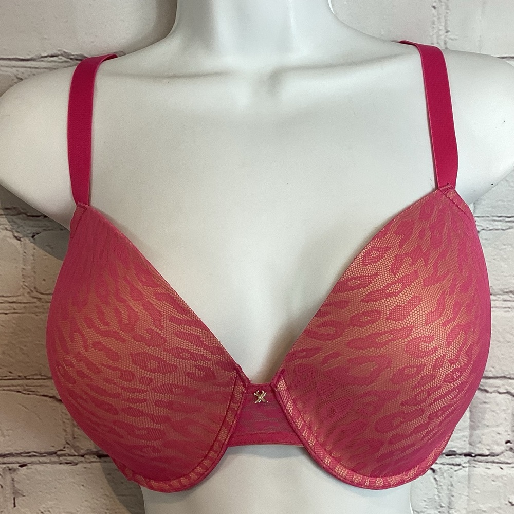 FREDRICK’S OF HOLLYWOOD UNTAMABLE BRA PUSH UP REMOVABLE PADS PINK OVER NUDE 36DD
